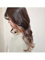 コロ(COLO)&nbsp;【吉祥寺】 インナーカラー ミルクティベージュ ブリーチ