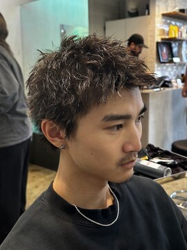 ザデイ カットアンドカルチャーショップ(THE DAY CUT&CULTURE SHOP) グランジショート