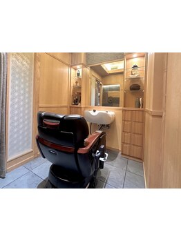 【全席個室/女性スタイリスト多数】ヘアからフェイシャルエステまでトータル提案[丸の内/大手町/東京]