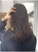 セミロングレイヤーカット顔周りレイヤーウルフハッシュカット
