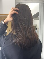 シベル(sibell)&nbsp;セミロングレイヤーカット顔周りレイヤーウルフハッシュカット