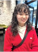 くるくる可愛い♪しっかりウェーブのロングパーマ