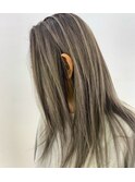 コントラストシナモングレージュ