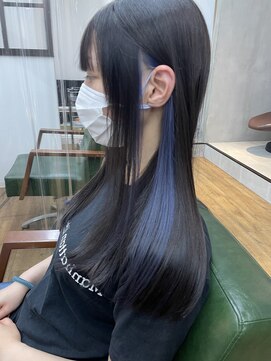 アンダーバーホワイトモデ 河内長野(_WHITE mode) ◎イヤリングカラーブルーロングヘア20代30代オススメカラー