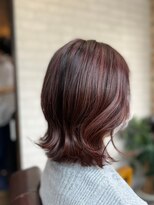 ハサミバイアトリエナガノ 千葉(8sami by atelier nagano)&nbsp;ショートボブ/センターパート/ツヤ髪/グラデーション/イヤリング