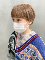 テトヘアー(teto hair)&nbsp;ミルクティベージュ、ブリーチカラー、マッシュショート