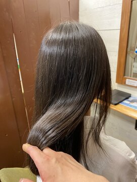 カラールーム(Color Room) 暗髪グレー×フローディア