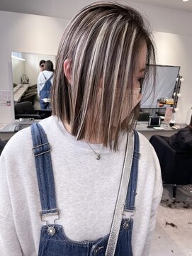 キング 枚方店(K!ng) 【枚方、高槻、梅田】ホワイトハイライト