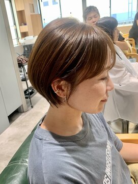 アーツ 茅ヶ崎(arts) ショートカット20代30代40代前髪あり面長丸顔ショートボブ