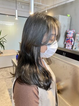 リトバイプティパ(Lit by petit-pas) 流れる顔まわり作りで可愛いさUP◎