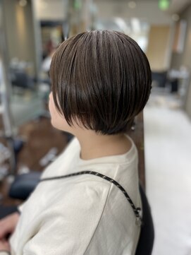 シャンプーボーイエイムス(SHAMPOO BOY aims) 艶髪ショートボブ