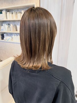 キャアリー(Caary) 福山美容室caary髪質改善ストレート切りっぱなし外ハネ20代30代