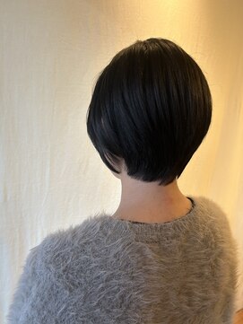 ココカラヘアー ニコ(cococara hair nico) ショートスタイル/センターパート/前髪なし