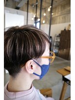 リサリサ(LISA LISA)&nbsp;ハイライト刈り上げショート