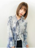 切りっぱなしボブ/ベージュカラー/抜け感スタイル
