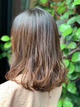 アトリエ ニューヨーク(ATELIER NEWYORK) ミディアムボブ