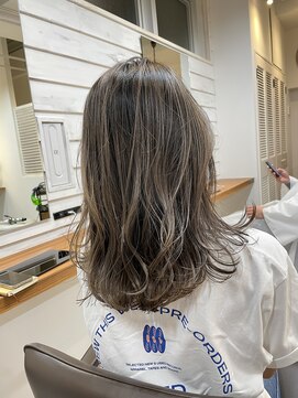 フレリス(FreRis) 大人かわいいバレイヤージュ　グレージュ