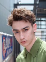 オーシャントーキョー シブヤジンナン(OCEAN TOKYO shibuya JINNAN) 刈り上げブラウンパーマショート