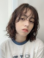 ノイ(noi)&nbsp;顔周りレイヤーカットくびれヘアミルクティーベージュカラー