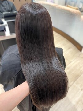 ユーフォリア 銀座本店(Euphoria) 髪質改善 縮毛矯正 美髪 艶髪 酸性ストレート Aujua 銀座