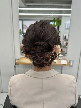 バルベストーキョーサウス(BARBES TOKYO SOUTH) 短い髪のアップスタイル【清板】