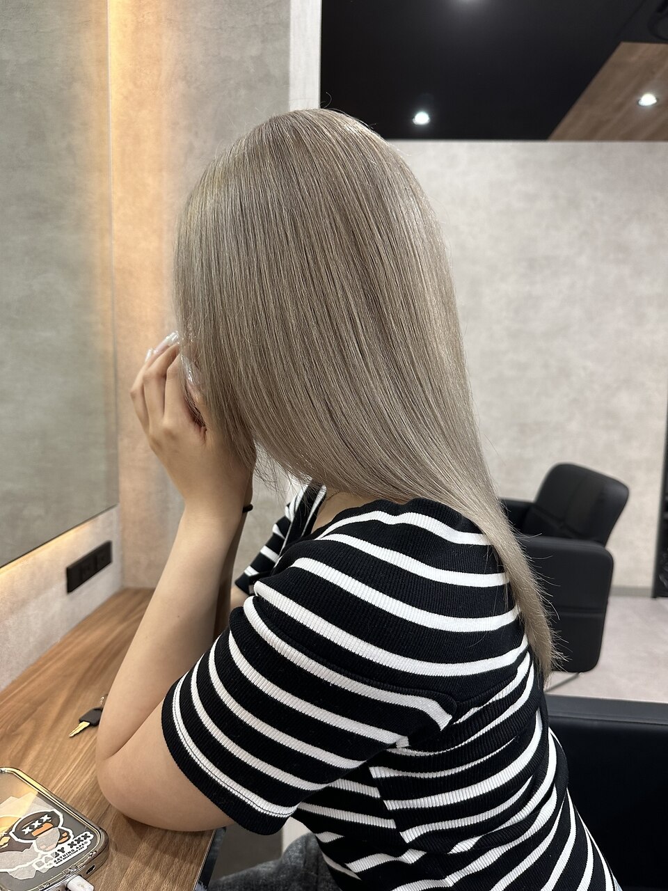 【学生ブリーチし放題】【U-24】　ブリーチ回数無制限＋カラー\19800