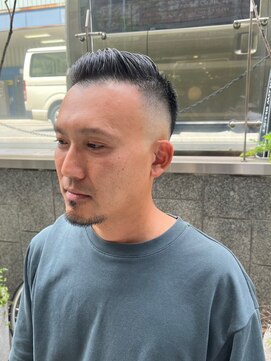 ルドローブラントオオサカ(LUDLOW BLUNT Osaka) 【LUDLOW BLUNT】スリックバック バーバーヘア