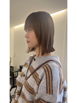 チトセ 遠石(CHITOSE) ぱつっとボブ