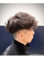 リバティシェアバーバー 銀座(LIBERTY SHARE BARBER) スペインカール