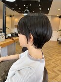 くびれショートヘア