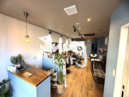 スナッグヘアー(Snughair)の写真