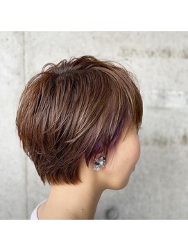 ユニーク ヘアサロン(Unique Hair Salon) インナーカラー ショート