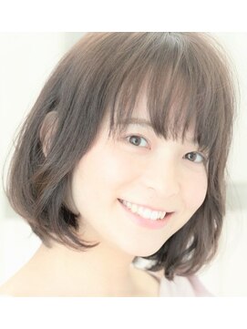 ルルディ バイ アフロディーテ銀座(luludi by APHRODITE) グレージュカラー/シルキーベージュ/斜めバング/銀座/髪質改善