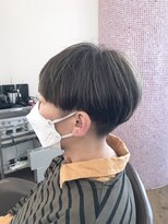 コワファースト 別府&nbsp;刈り上げマッシュショート×シルバーブルー