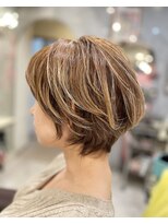 エメールヘア(aimere hair) クセを活かしたショートボブ