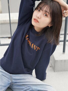 イリ(iri) 〈iri〉ミディアム/ストレート/ツヤ髪