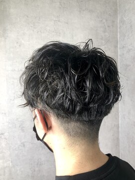 コローレ 佐賀(COLORE) 刈り上げパーマ