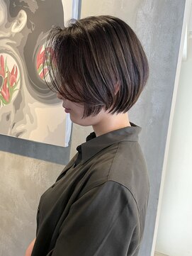 ブルックス ショートボブ　耳掛けショート　丸みボブ　丸みショート