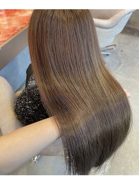 ウィクシーミミ 栄矢場町店(wixy mimi) オリーブカラー