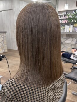 ジョイス(JOYCE)の写真/JOYCEの髪質改善トリートメントで毛髪内部の水分/油分を整え艶やかな髪へ。潤いたっぷりの美髪が手に入る◎