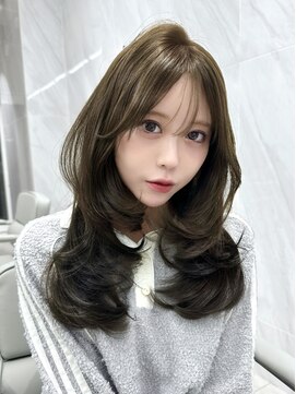 リュネル(Lunel) ミディアムレイヤー×ベージュカラー