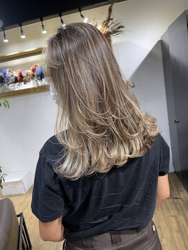 アルカナ 原宿表参道(ARCANA) デザインカラーハイライトカラーケアブリーチダブルカラー渋谷