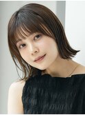 表参道白髪ぼかしハイライトくびれショートボブグレーベージュ