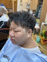 ヘアーサロン新華&nbsp;パーマ、刈り上げスタイル