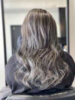 リベルタ(LIBERTA)&nbsp;ハイライト/ナチュラルデザイン/地毛にハイライト