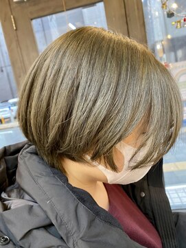 ビランチェ 池袋(bilancia) カーキベージュ/オリーブカラー/アッシュ【池袋/池袋東口】