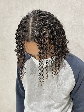 イト(ito) 特殊パーマスパイラル外国人風パーマカーリーヘア~糸ito~HIRO