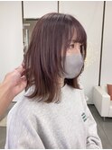 ピンクベージュ