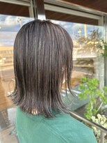 ルミナスビューティーケア(Luminous beauty care)&nbsp;外ハネミディ×ハイライトカラー