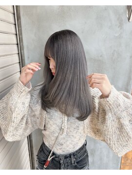 ムージー(moug) グレーカラー